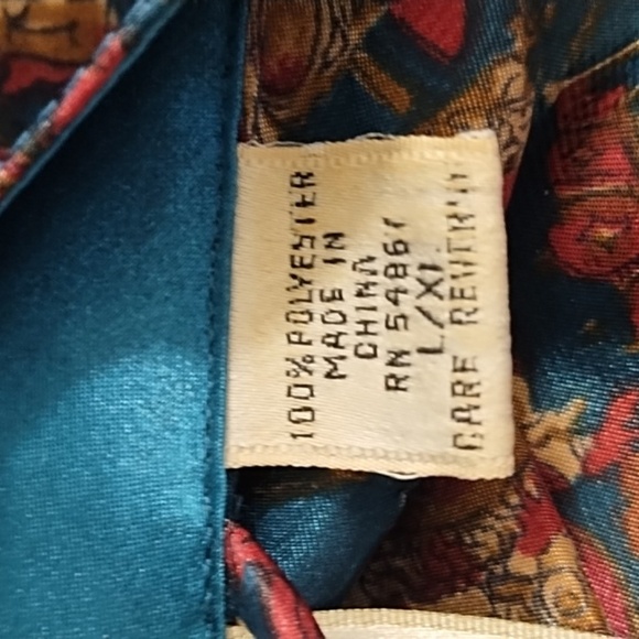 Vintage Elegant Print Satin Robe with Rich Dark Teal Green Accents - Picture 6 of 9